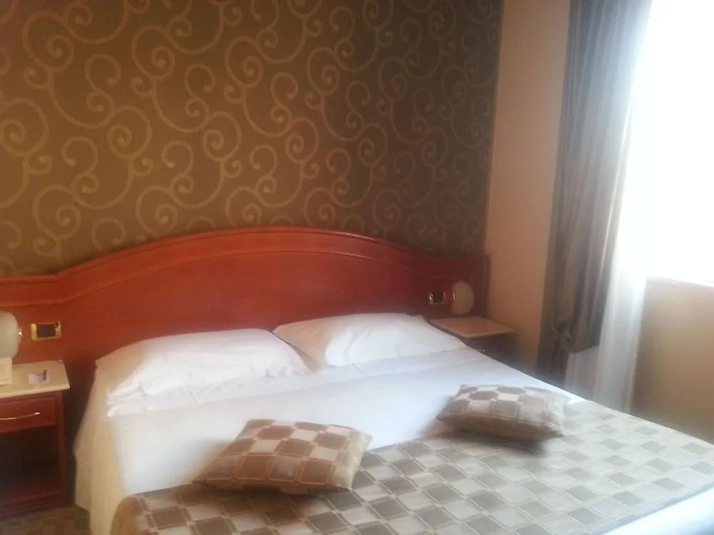 Hotel Mozart Milão