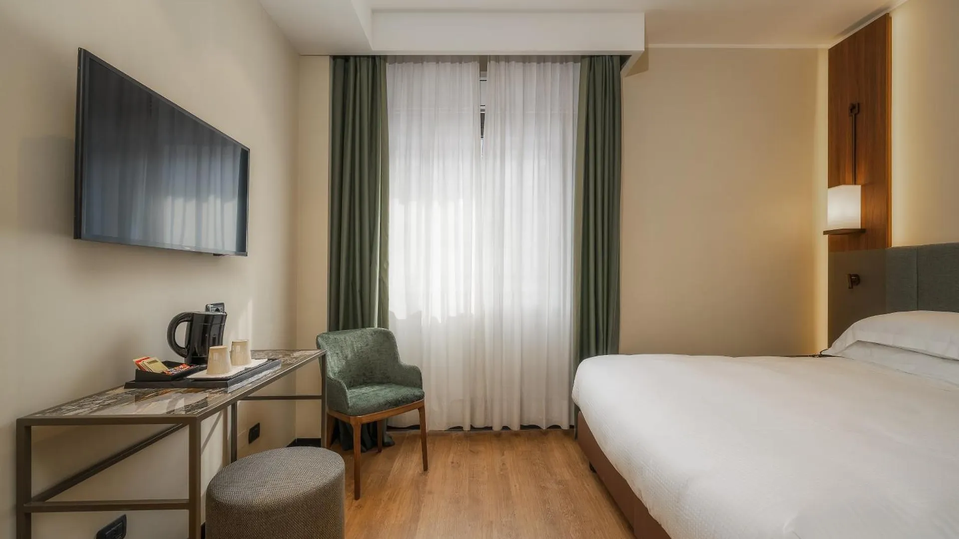 ****  Hotel Mozart Μιλάνο Ιταλία
