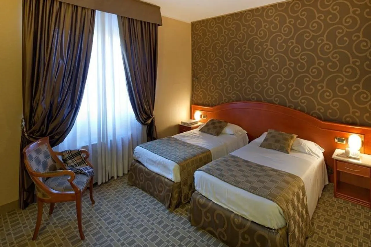 ****  Hotel Mozart Μιλάνο Ιταλία